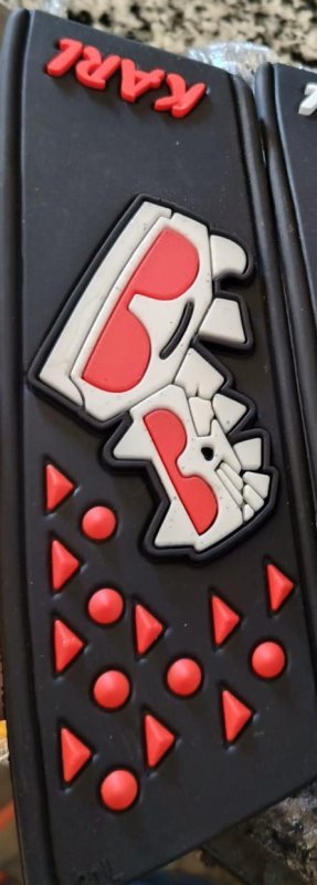 ربر اولادي - ابيض * احمر- كار