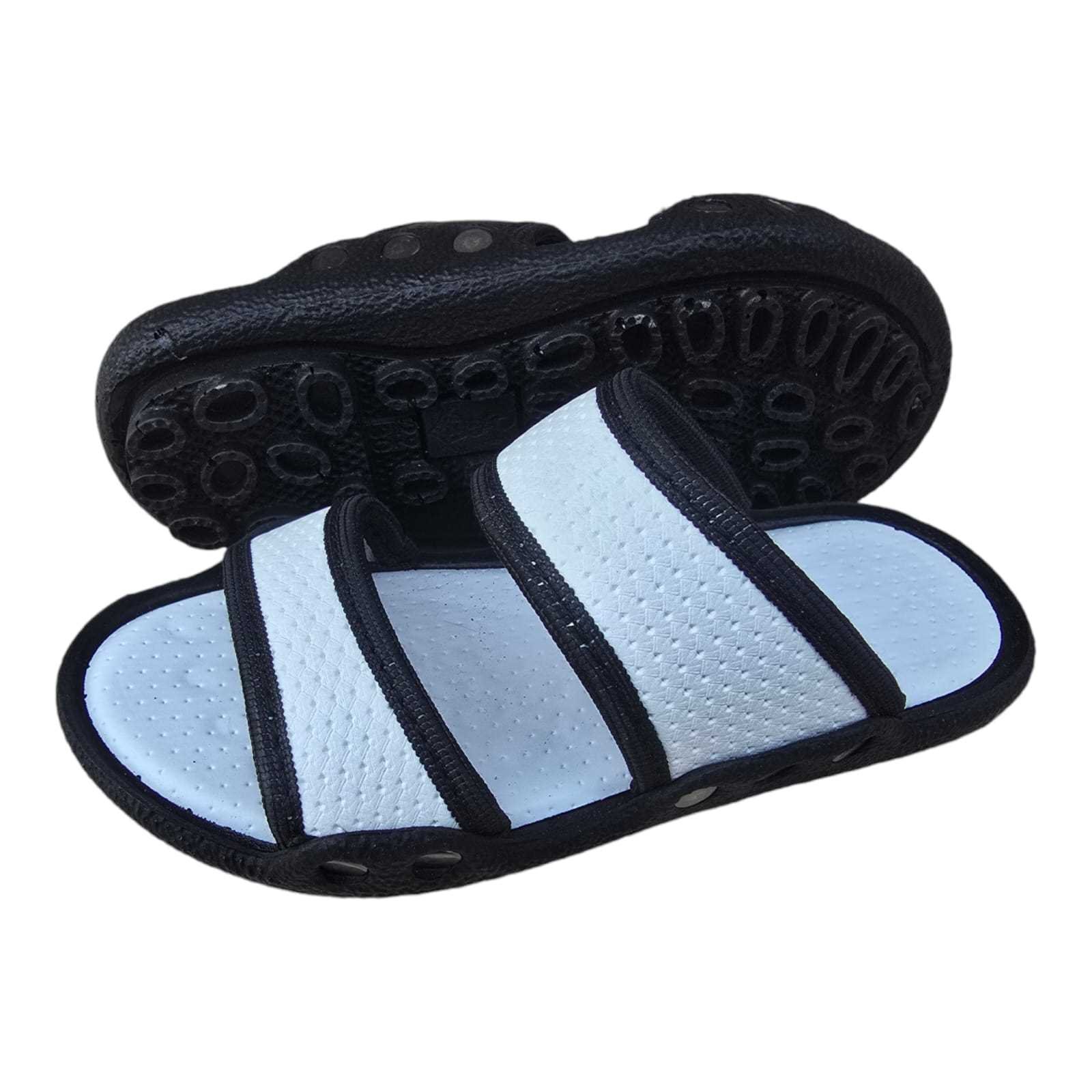 كبسون اولادي N02 - ابيض مرسيدس