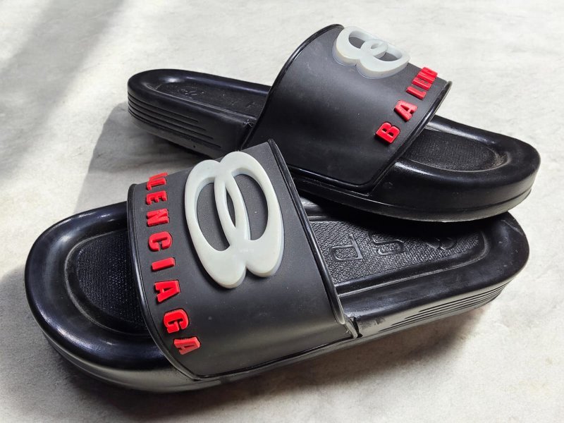 3001 شبشب ربر رجالي 3سم - بلنسيجا- الوان