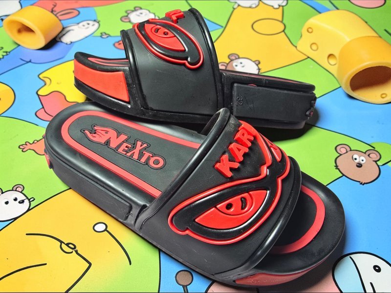 3001 شبشب ربر بروتان اولادي  - كارل- احمر